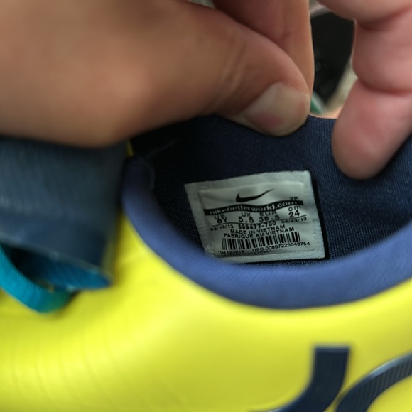 Nike KD VI (GS) 6Y Sonic Yellow/Mid Navy. - Picture 5 of 6